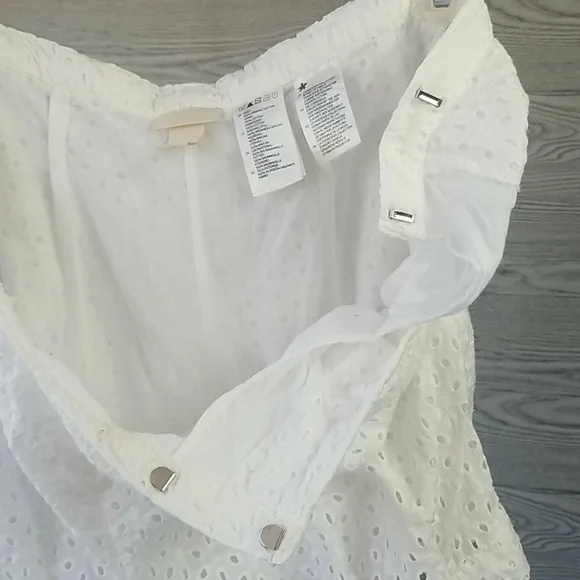 H&M // conscious collection white eyelet shorts - Picture 9 of 16